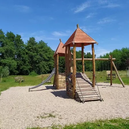 Podkrovni V Prirode, Vhodny K Relaxaci I Na Sluzebni Cesty * Cerna u Bohdance