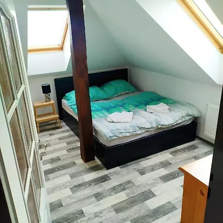 Ubytování v soukromí Podkrovní Apartmán V Přírodě, Vhodný K Relaxaci I Na Služební Cesty *